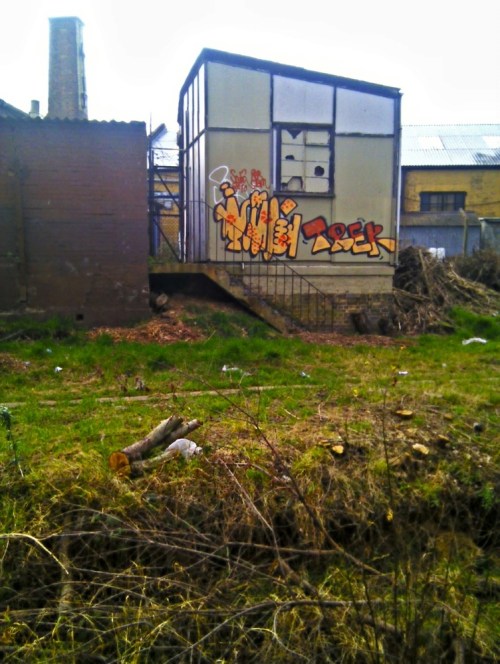 2012-02-28_12-40-56_hdr